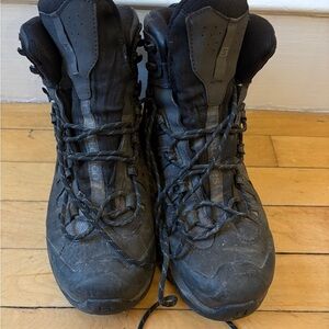 Salomon Quest Hiking Boots Black Men's